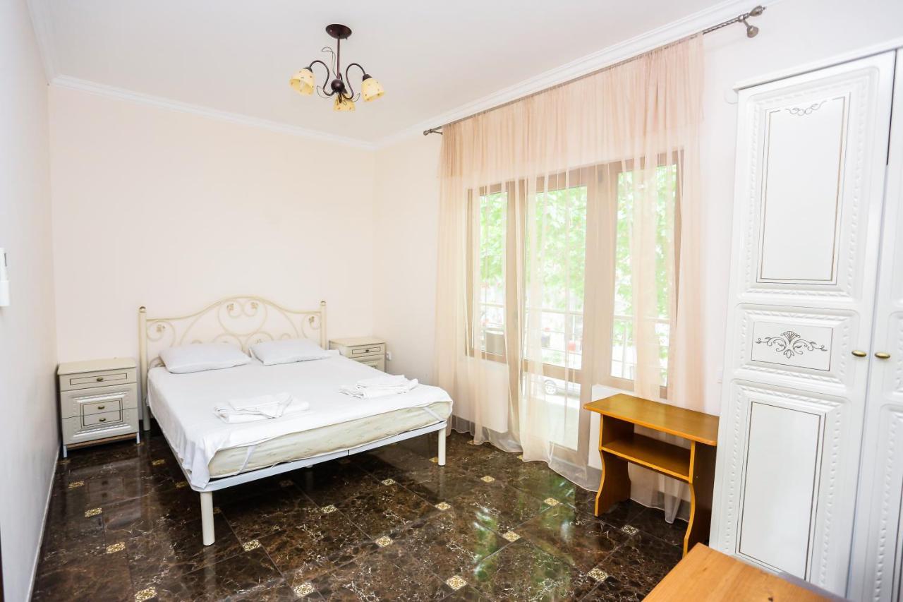 Hotel Sabina Gagra Extérieur photo